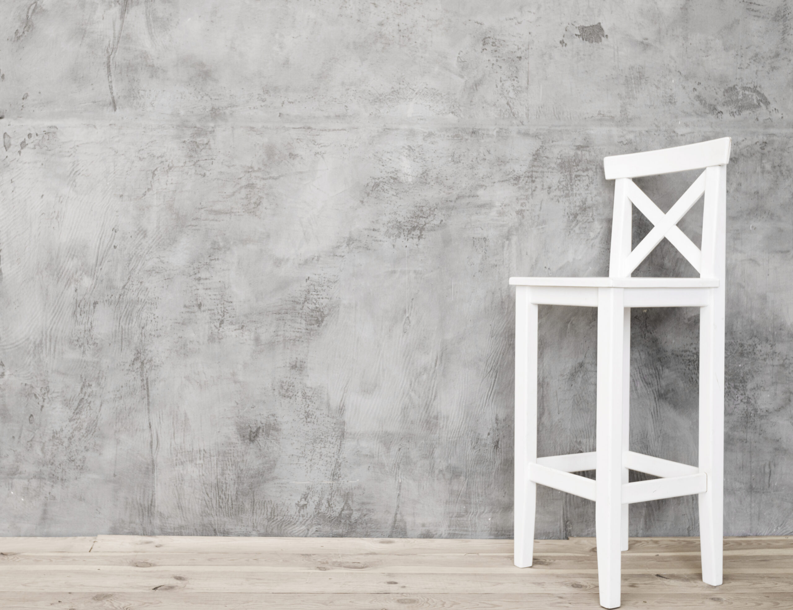 minimalist-white-stool-with-concrete-panels