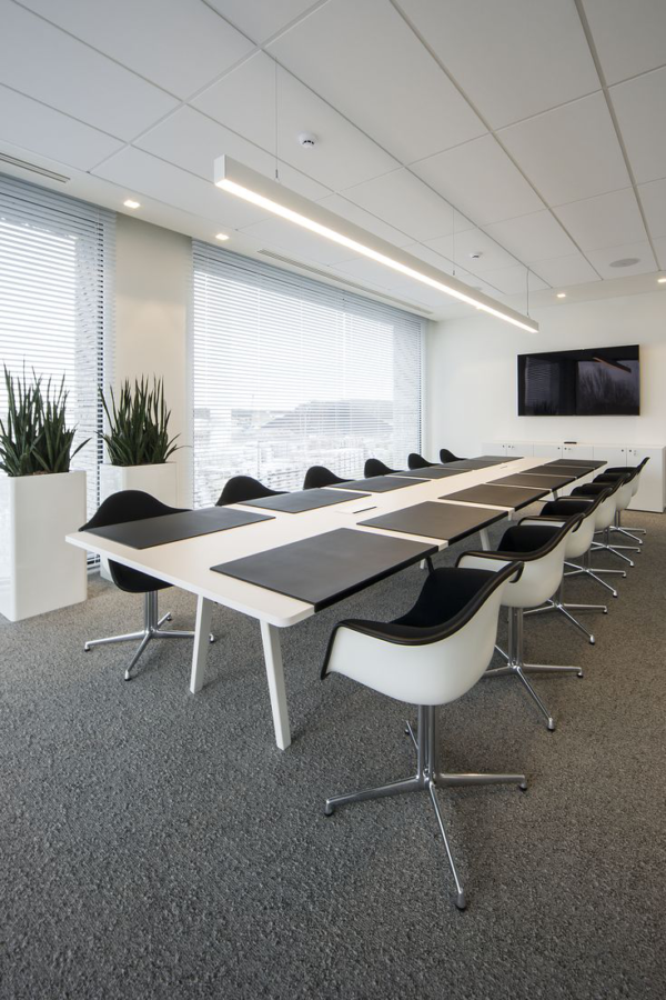 Hybrid Meeting Room